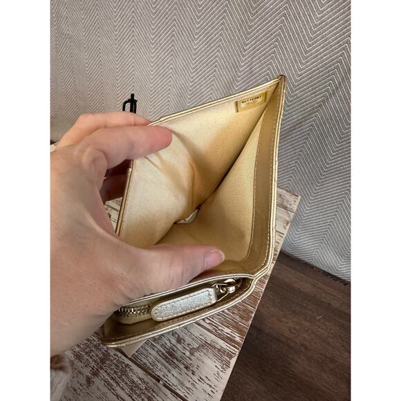 Authentic Chanel Champagne Gold Quilted Lambskin Bifold Wallet - Picture 2 of 8